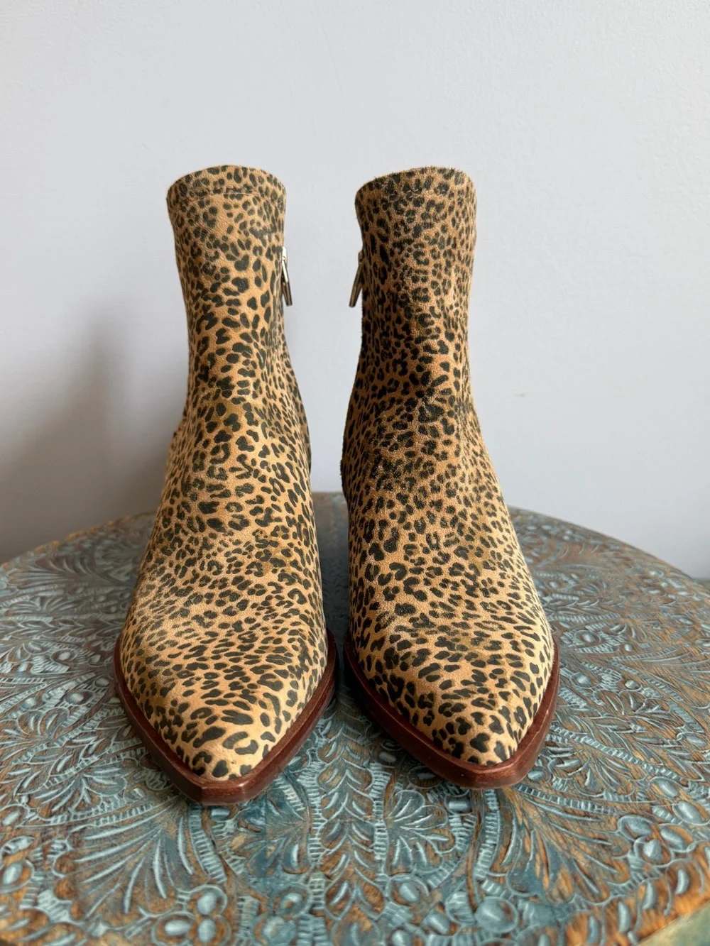 NWOT! Dolce Vita Silma Leopard ankle booties size 6.5
